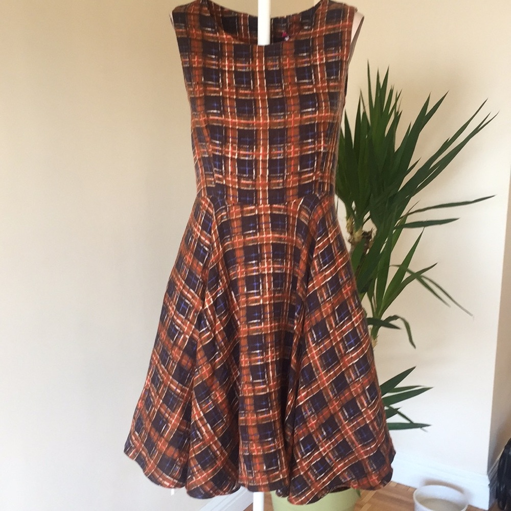 NWT Pinkyotto NYC Gorgeous plaid Dress Small